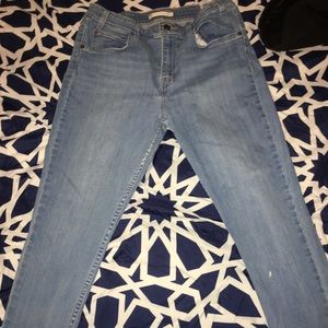 3/$20 Women’s Levi jeans